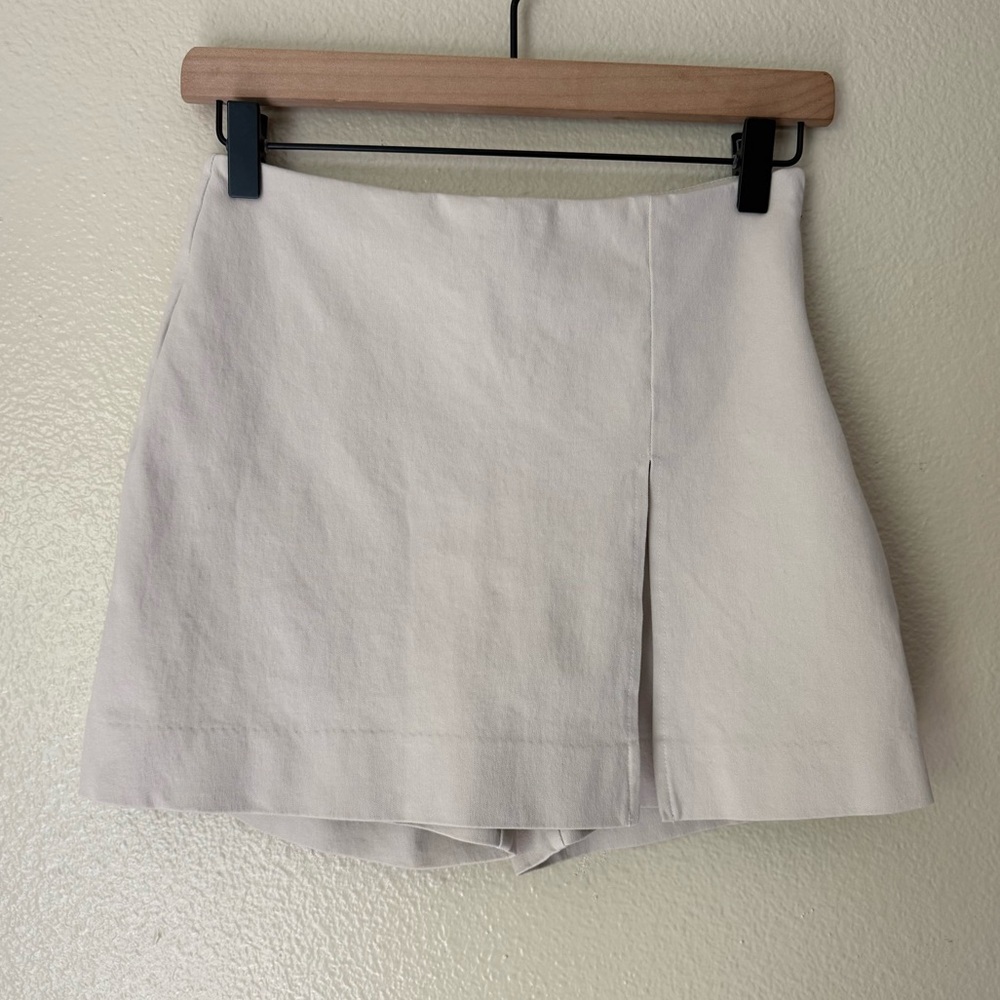 ❇️Boston Proper Cream Skort 2 for $22❇️